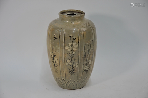 A 19th century Chinese Cizhou style vase with crackled