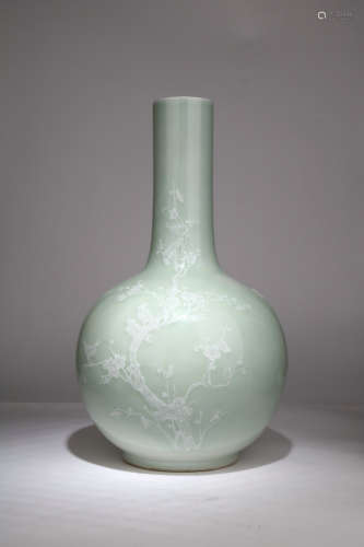 Ruyao Porcelain Globular Vase,Qing Dynasty
