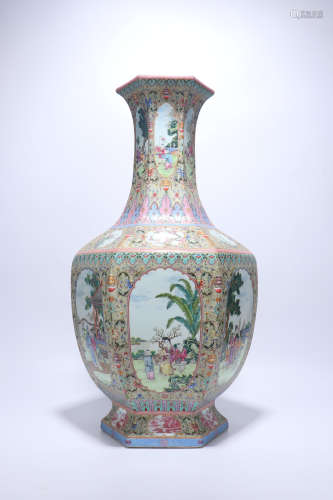 A Famille Rose Porcelain Hexagonal Vase,Qing Dynasty