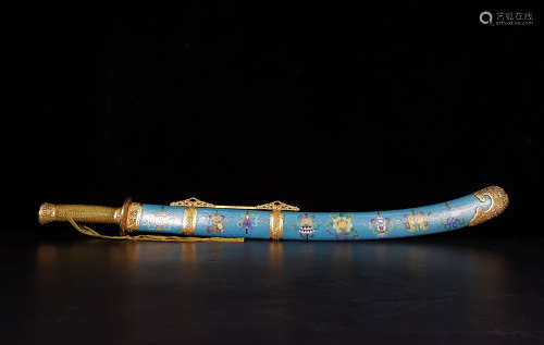 A QING DYNASTY CLOISONNE SHARK LEATHER KNIFE