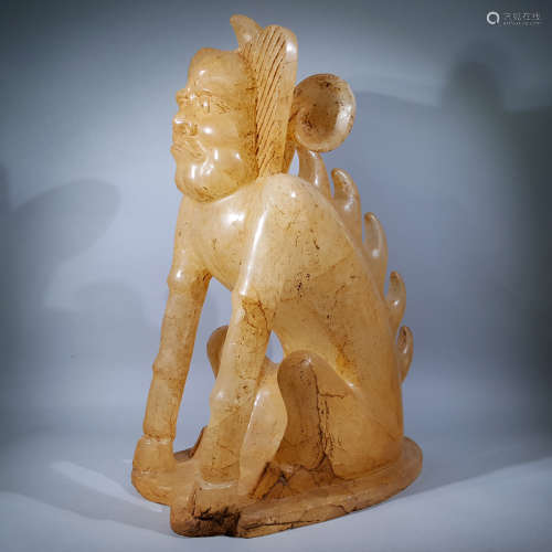 A TANG DYNASTY CRYSTAL TOMB BEAST