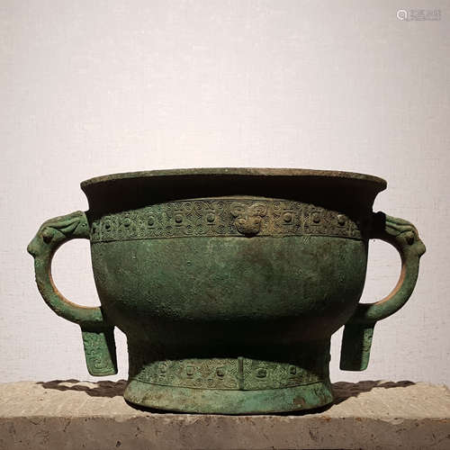 A WARRING STATES PERIOD BRONZE BASIN