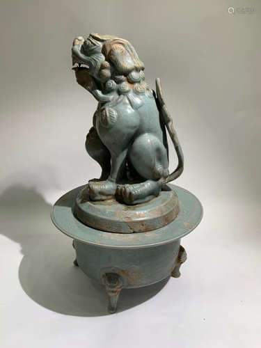 A LIAO DYNASTY CELADON LION INCENSE BURNER