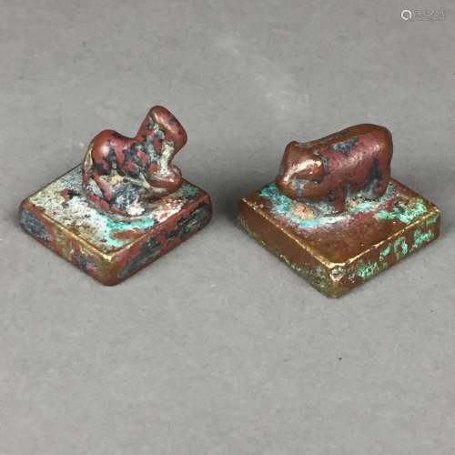 Antike Bronzestempel mit Tierkreiszeichen-Figuren -