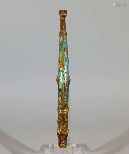 A HAN DYNASTY BRONZE GILDED DRAGON BELT HOOK INLAID WITH TURQUOISE