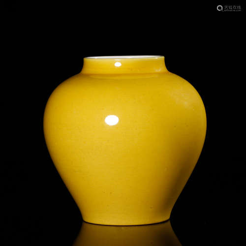 A Chinese Yellow Glazed Porcelain Jar