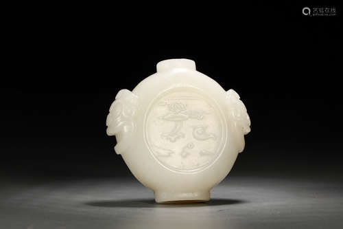 A Chinese White Jade Snuff Bottle