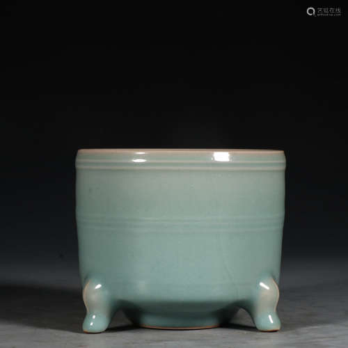 A Chinese Celadon Glazed Porcelain Tripod Censer