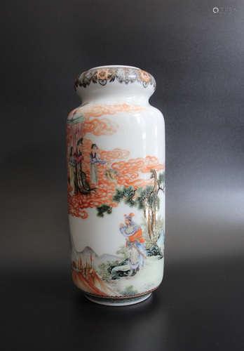 A Chinese Famille Rose Porcelain Vase