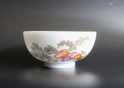 A Chinese Famille Rose Porcelain Bowl