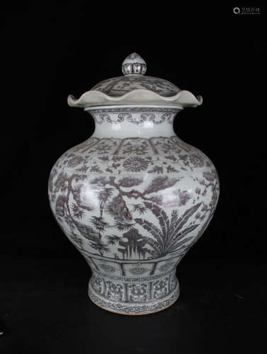 A Chinese Iron Red Underglazed Porcelain Cover Jar