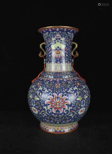 A Chinese Famille Rose Porcelain Vase