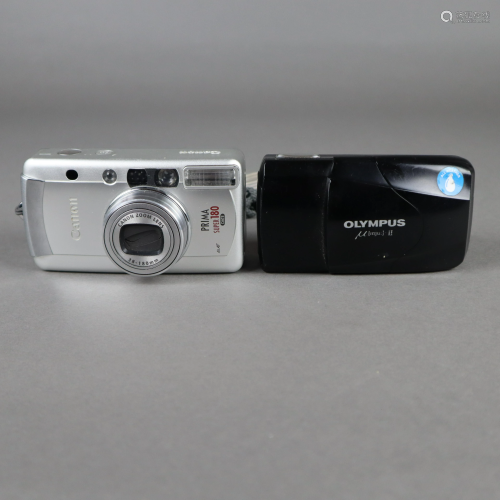 Zwei Kameras - 1x Olympus Ultra Compact, 35m…