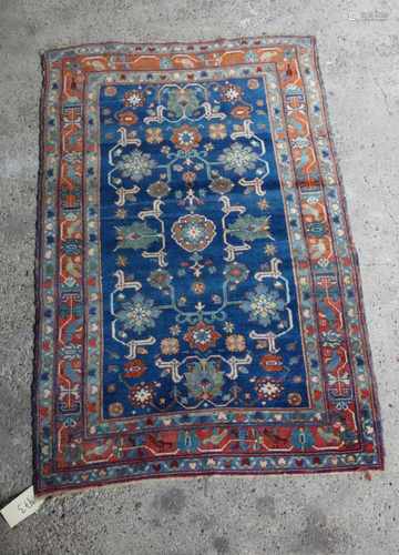 SCHIRVAN TEPPICH (SCHIRWAN) / shirvan rug, Kaukasus. Feiner Teppich mit dichtem Flor;