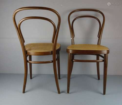 PAAR THONET BUGHOLZSTÜHLE MIT GEFLECHT / BISTROSTÜHLE / KAFFEEHAUSSTÜHLE / pair of chairs, Entwurf