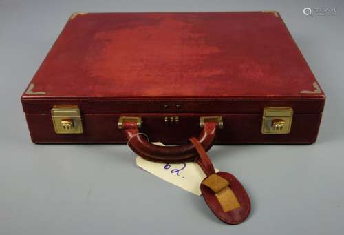 ROTER MÄDLER AKTENKOFFER / red leather briefcase, 2. H. 20. Jh., rotes Leder mit goldfarbenen