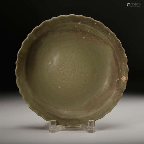 A Chinese Celadon Glazed Porcelain Plate