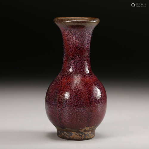 A Chinese Jun Yao Porcelain Vase