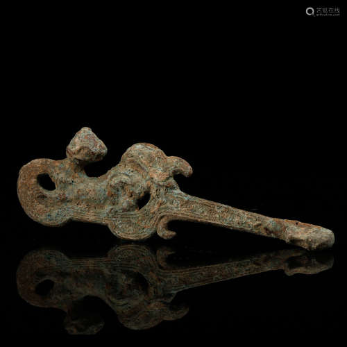 A Chinese Bronze Dragon Hook