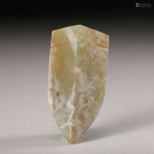 A Chinese Archaistic Jade Pendant