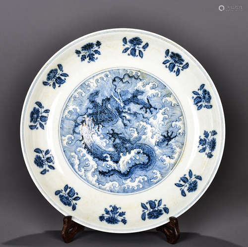 A Chinese Blue White Dragon Porcelain Charger