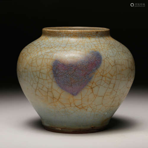 A Chinese Jun Yao Porcelain Jar
