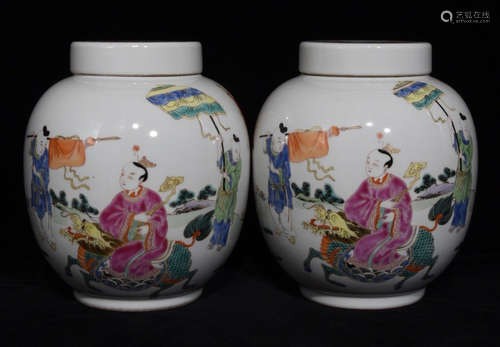 PAIR OF FAMILLE ROSE GLAZE JAR WITH STORY PATTERN