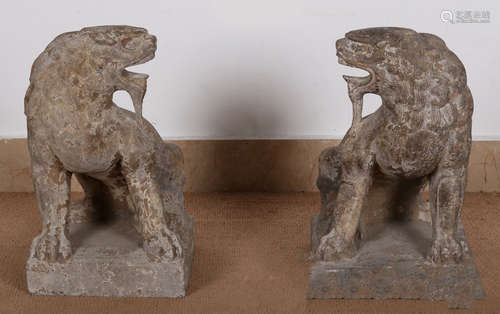 PAIR OF STONE ORNAMENT SHAPED WITH LION