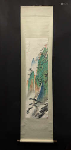 A CHINESE HAND PAINTED PAINTING VERTICAL SCROLL