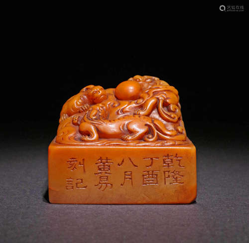 A CHINESE TIANHUANG STONE SEAL