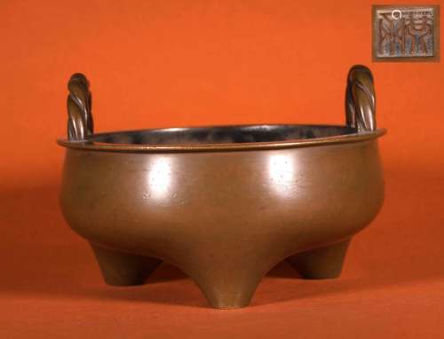 A CHINESE VINTAGE BRONZE INSENCE BURNER