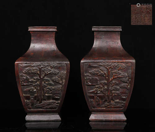 A PAIR OF CHINESE VINTAGE AGARWOOD VASES