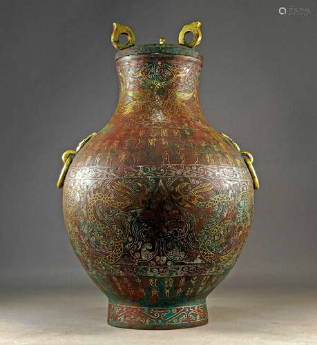 A CHINESE VINTAGE BRONZE VASE