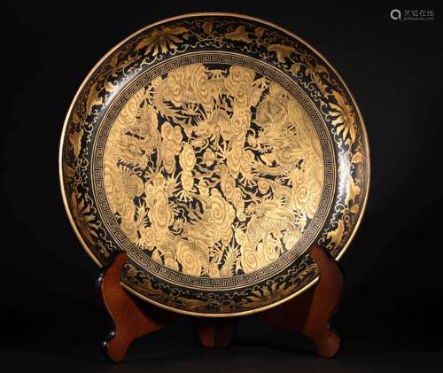 A CHINESE SOLID WOOD PLATE