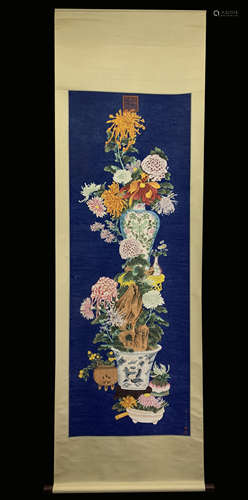 A CHINESE HAND PAINTED PAINTING VERTICAL SCROLL