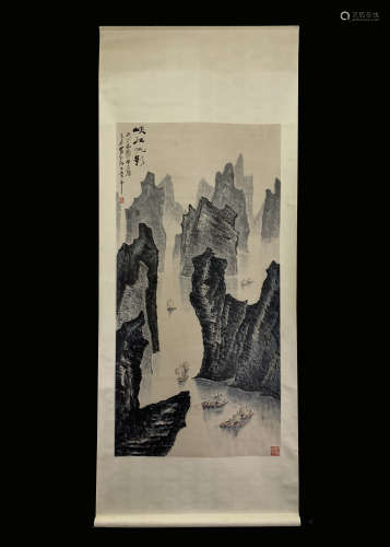 A CHINESE HAND PAINTED PAINTING VERTICAL SCROLL