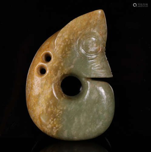 A CHINESE C SHAPE DRAGON JADE ITEM