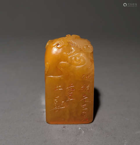 A CHINESE TIANHUANG STONE SEAL