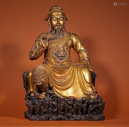 A CHINESE VINTAGE GILT BRONZE BUDDHA STATUE