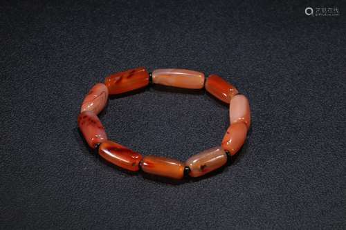 A Chinese Agate Bracelet