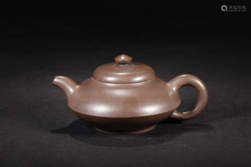 A Chinese Zisha Teapot