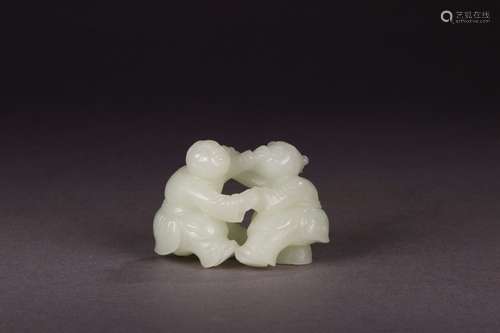 A Chinese Hetian Jade Pendant