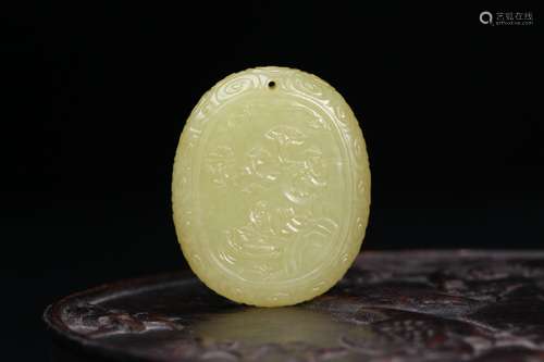 A Chinese Hetian Jade Pendant