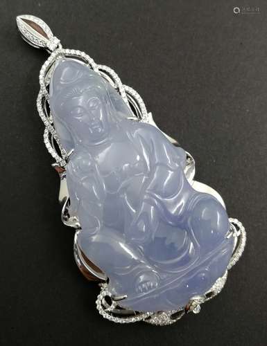 An 18K White Gold Icy Purple Jadeite Pendant Embeded Diamond, Class A