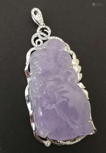 An 18K White Gold Icy Purple Jadeite Pendant Embeded Diamond, Class A