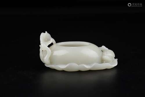 A Chinese Hetian Jade Brush Washer