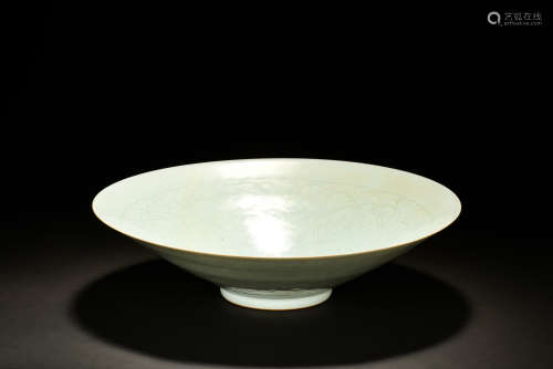 IMPRESSED AND CARVED 'FLOWERS' CELADON GLAZED DISH