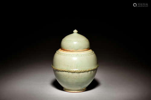 CELADON GLAZED JAR WITH COVER