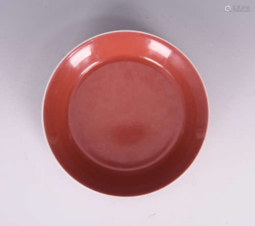 MONOCHROME RED GLAZED DISH