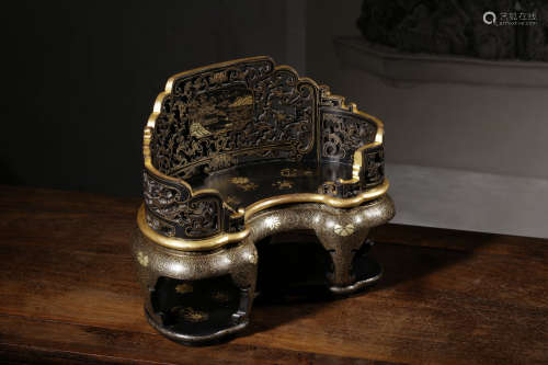 BLACK LACQUERED AND GILT 'LANDSCAPE SCENERY' CURLED STAND
